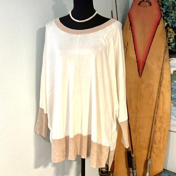 Wonderly, Fly-Away Dolman-Sleeved Stretchy Top, Super Soft,Timeless,Size 1X - Picture 1 of 9